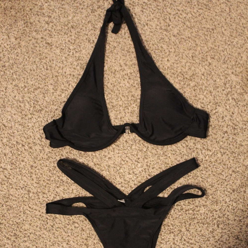Black Bikini